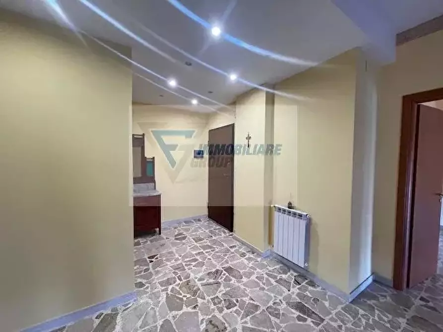 Immagine 2 di Casa trifamiliare in vendita  in Viale Dei Comuni a Siracusa