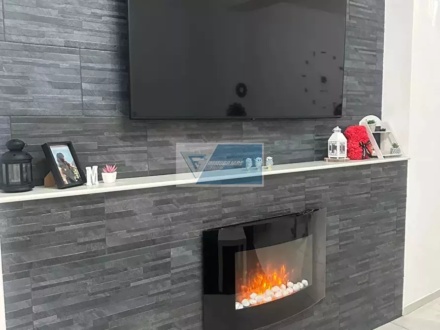 Immagine 3 di Casa trifamiliare in vendita  a Buccheri