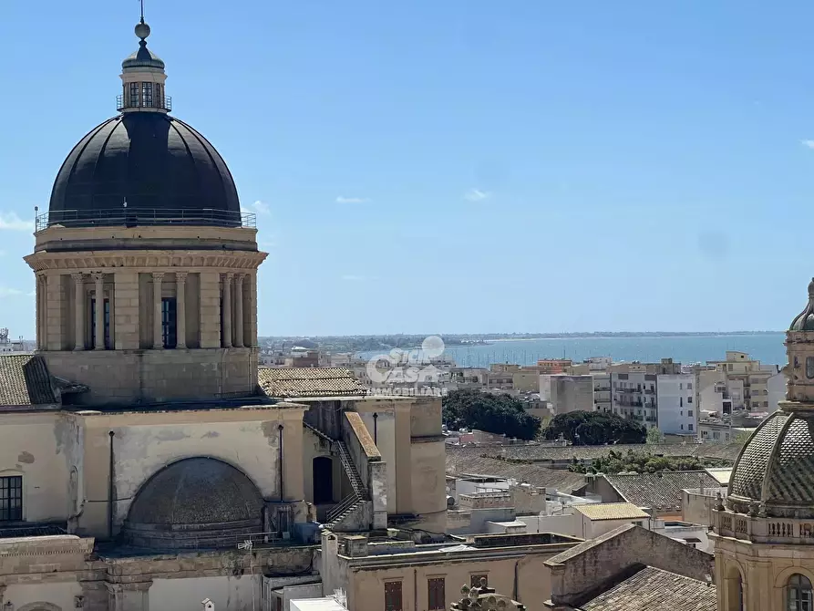 Immagine 6 di Casa trifamiliare in vendita  a Marsala