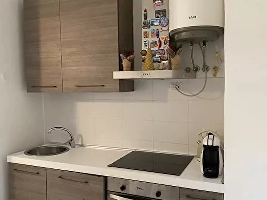 Immagine 28 di Casa trifamiliare in affitto  in Via Michelangelo Buonarroti 6 a Milano