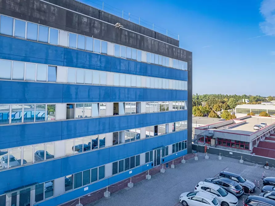 Immagine 3 di Castello in vendita  a Padova