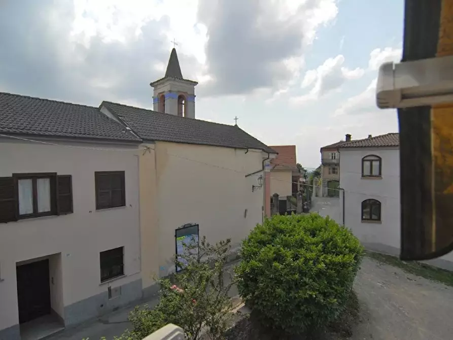 Immagine 12 di Casa trifamiliare in vendita  a Barolo