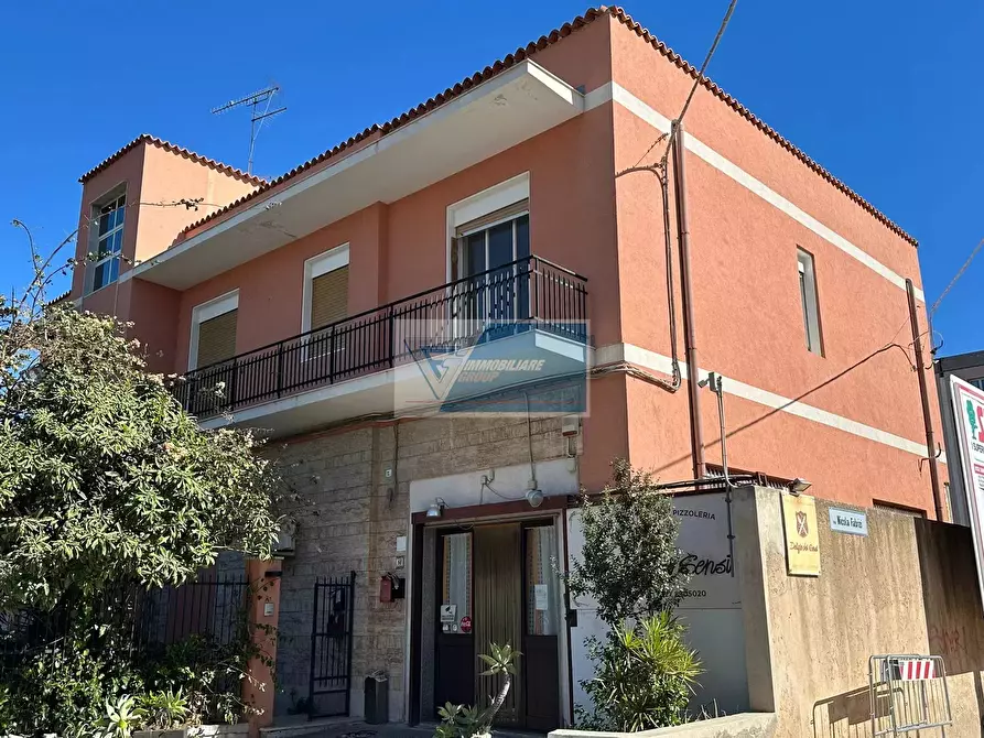 Immagine 2 di Casa trifamiliare in vendita  a Buccheri