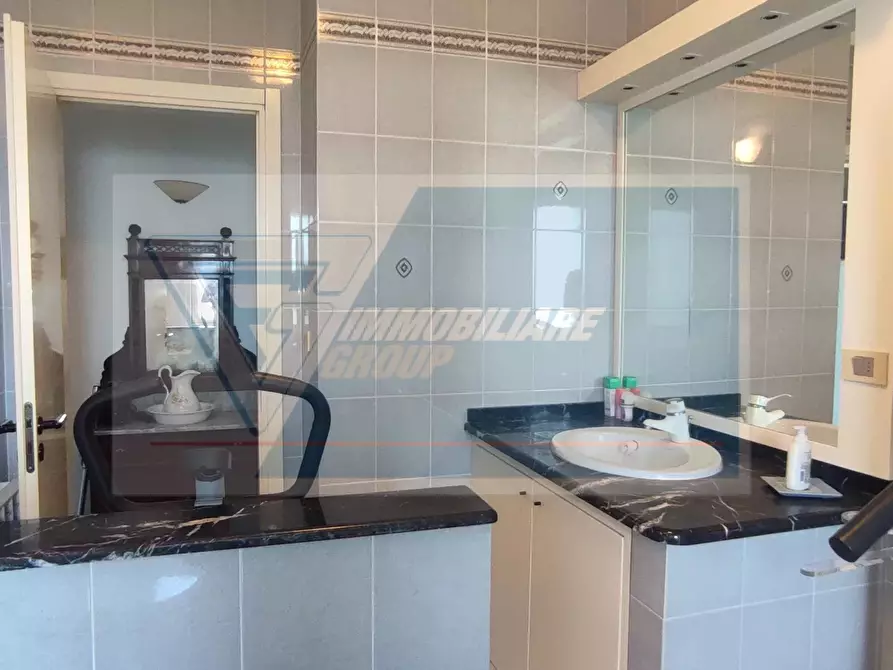 Immagine 16 di Casa trifamiliare in vendita  in Via Monte San Vito a Siracusa