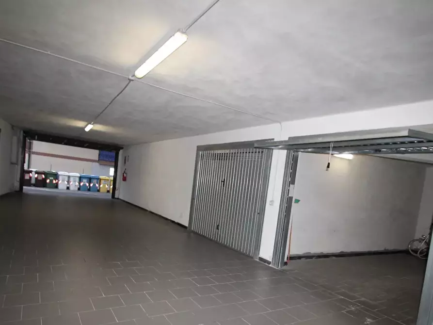 Immagine 13 di Appartamento in vendita  in Piazza Gramsci a Borghetto Santo Spirito