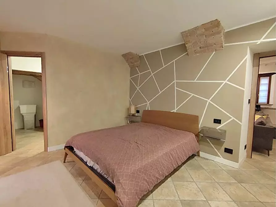 Immagine 15 di Casa trifamiliare in vendita  a Dogliani