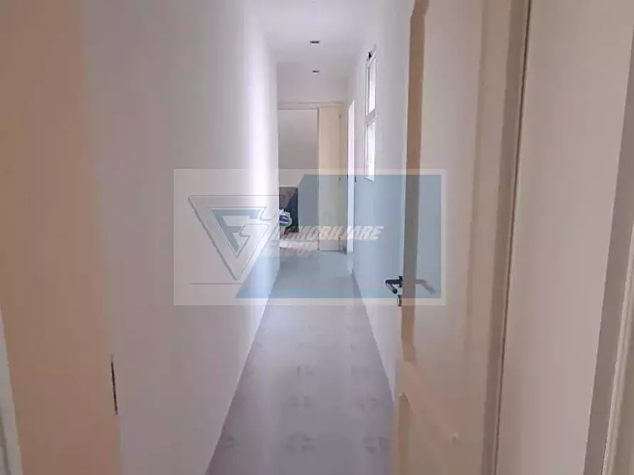 Immagine 9 di Casa trifamiliare in vendita  a Floridia