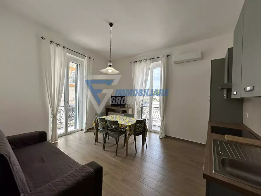 Immagine 1 di Casa trifamiliare in vendita  a Siracusa