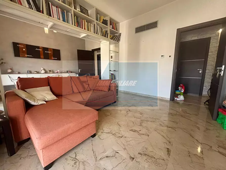 Immagine 14 di Casa trifamiliare in vendita  in Via Necropoli Grotticelle a Siracusa