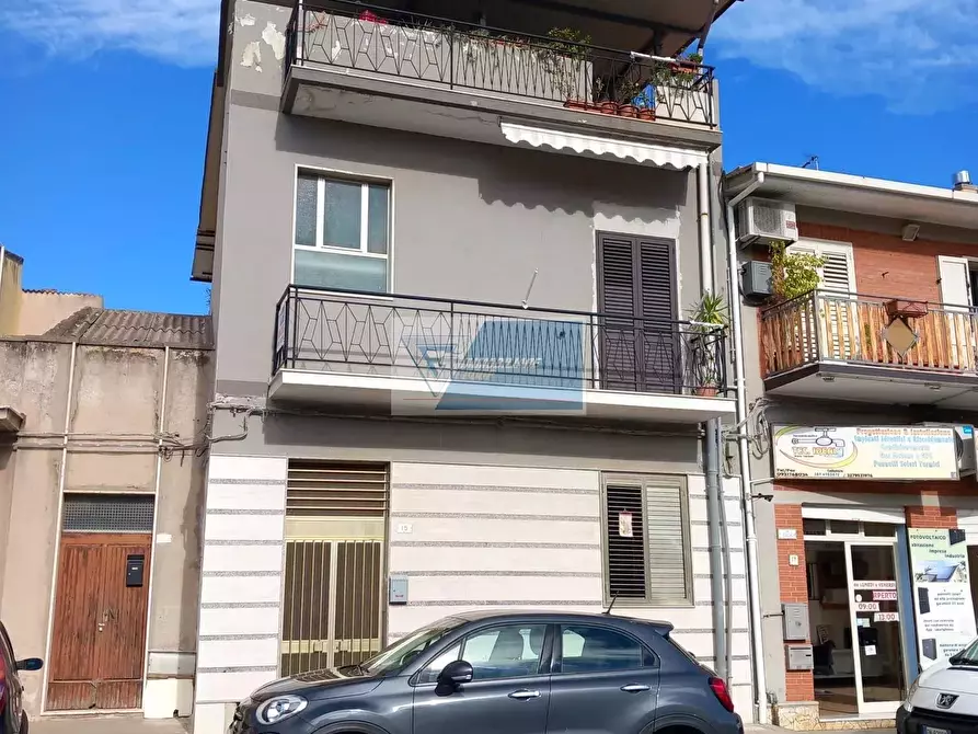 Immagine 1 di Casa trifamiliare in vendita  in Via Tommaso Edison a Buccheri