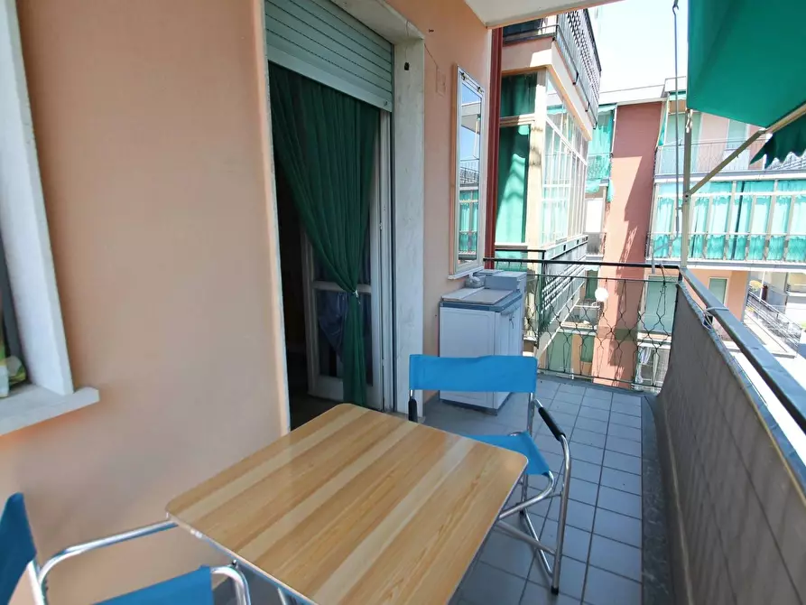 Immagine 23 di Casa trifamiliare in vendita  in Corso Leonardo da Vinci 6 a Borghetto Santo Spirito