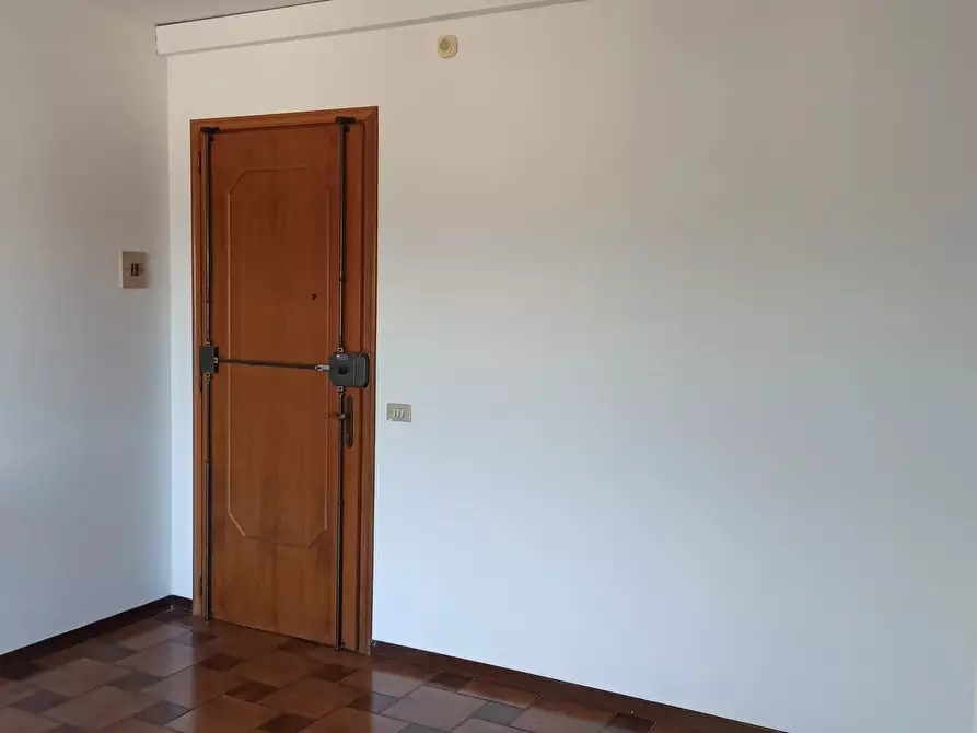 Immagine 24 di Casa trifamiliare in vendita  a Conegliano