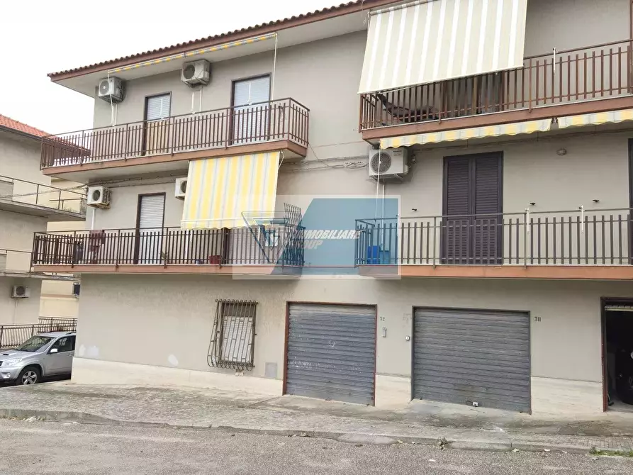 Immagine 1 di Casa trifamiliare in vendita  in Via Po a Buccheri