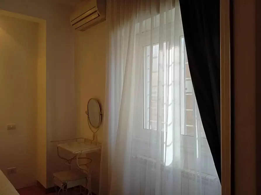 Immagine 15 di Casa trifamiliare in affitto  in Piazza Nostra Signora di Guadalupe a Roma