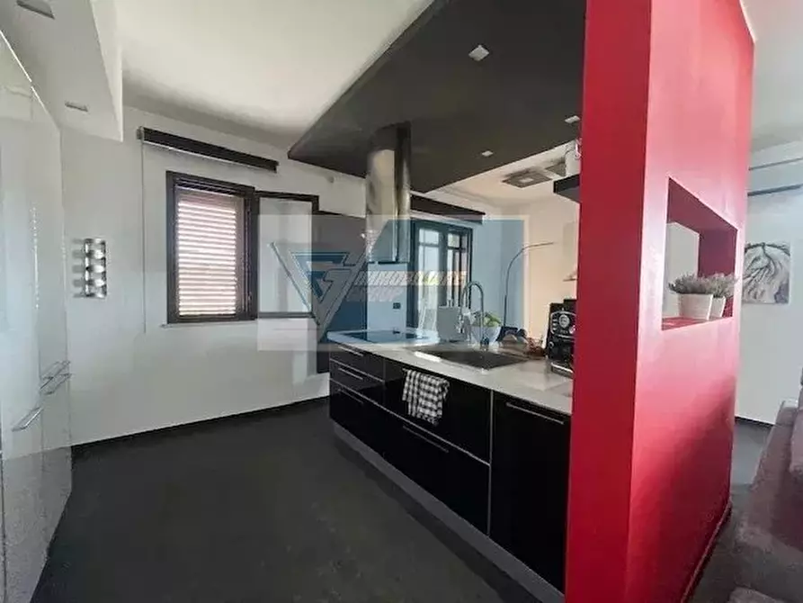 Immagine 28 di Casa trifamiliare in vendita  in Via Capuana a Buccheri