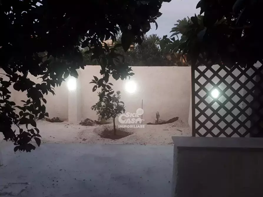 Immagine 51 di Monolocale in vendita  a Marsala