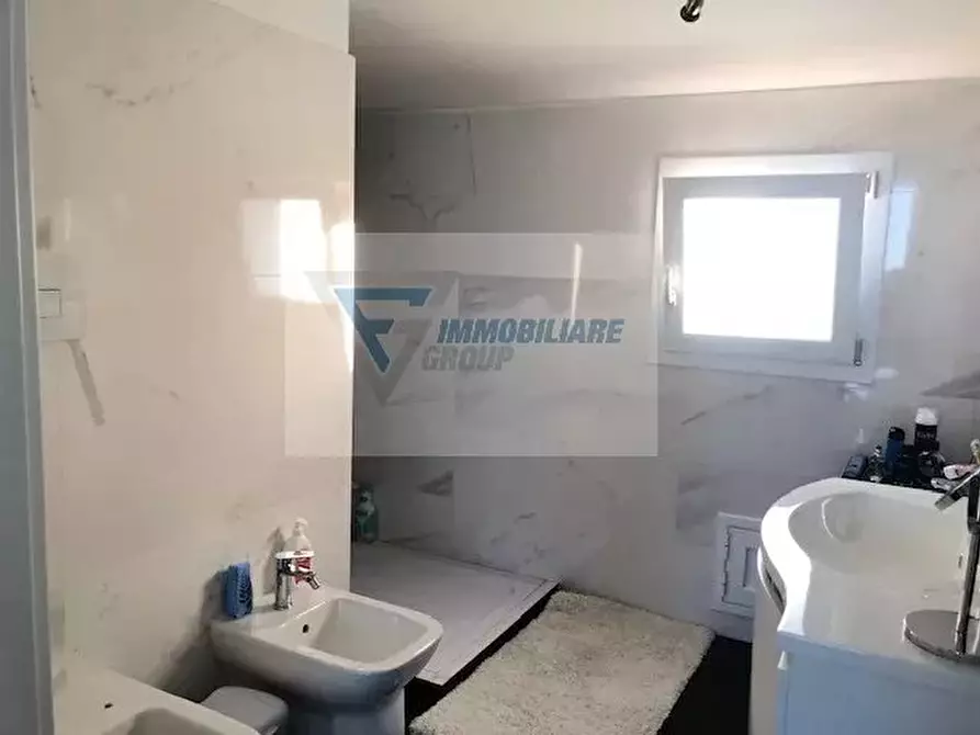 Immagine 19 di Casa trifamiliare in vendita  in Viale Edoardo Garrone a Buccheri