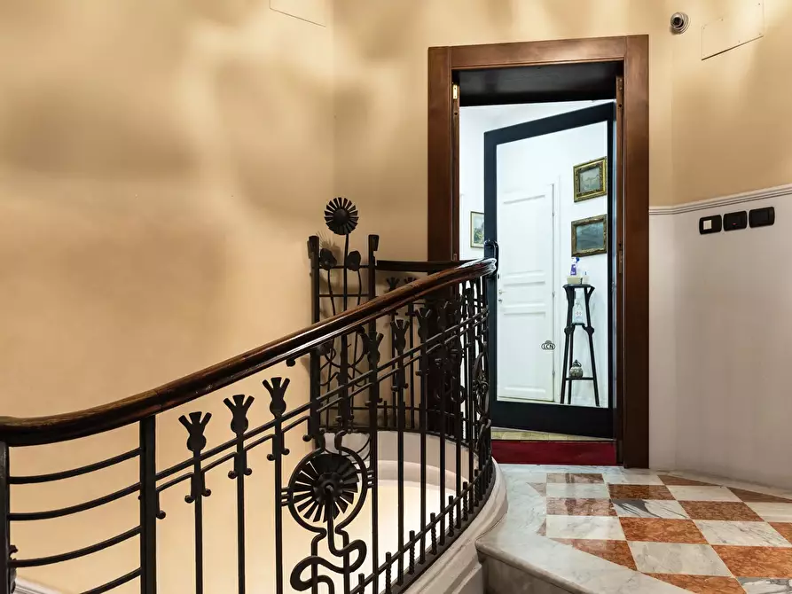 Immagine 24 di Castello in affitto  in Via Spadari a Milano