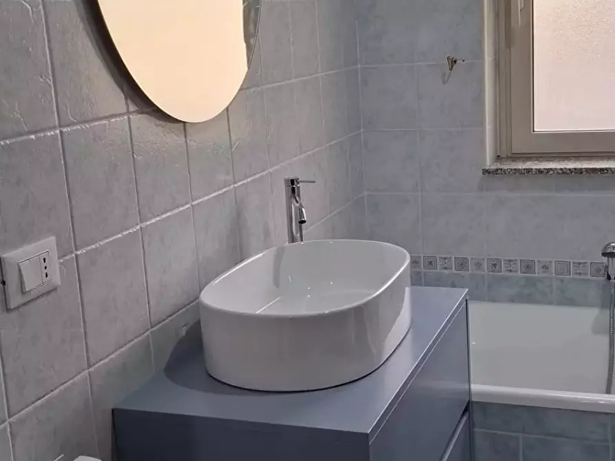 Immagine 36 di Casa trifamiliare in vendita  a Messina