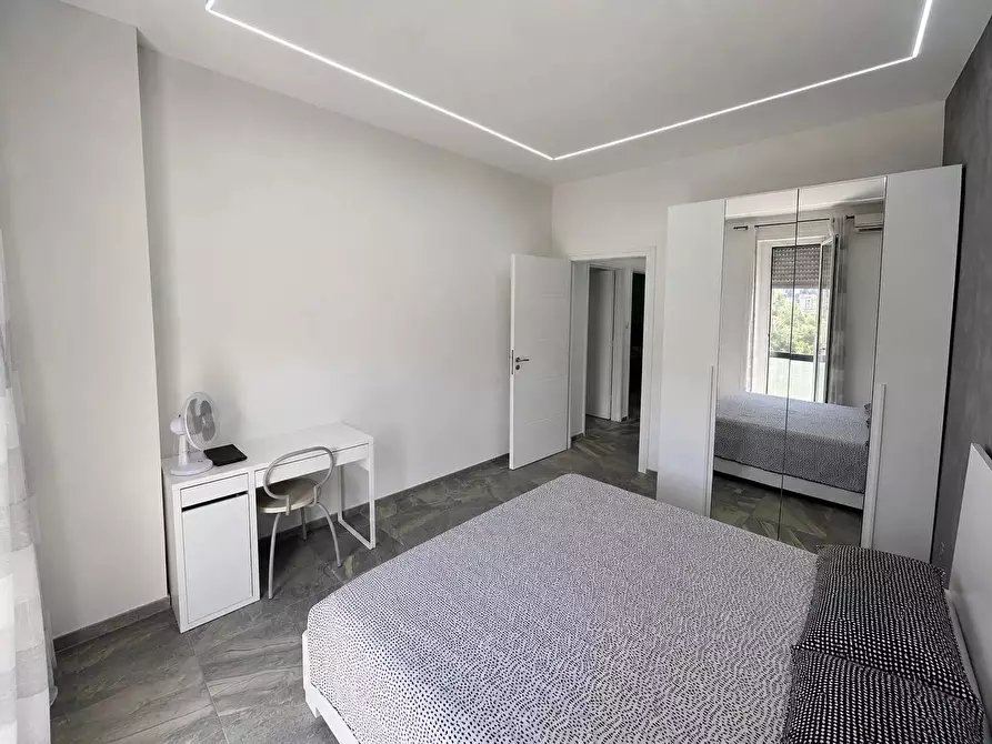 Immagine 10 di Casa trifamiliare in vendita  a Ventimiglia