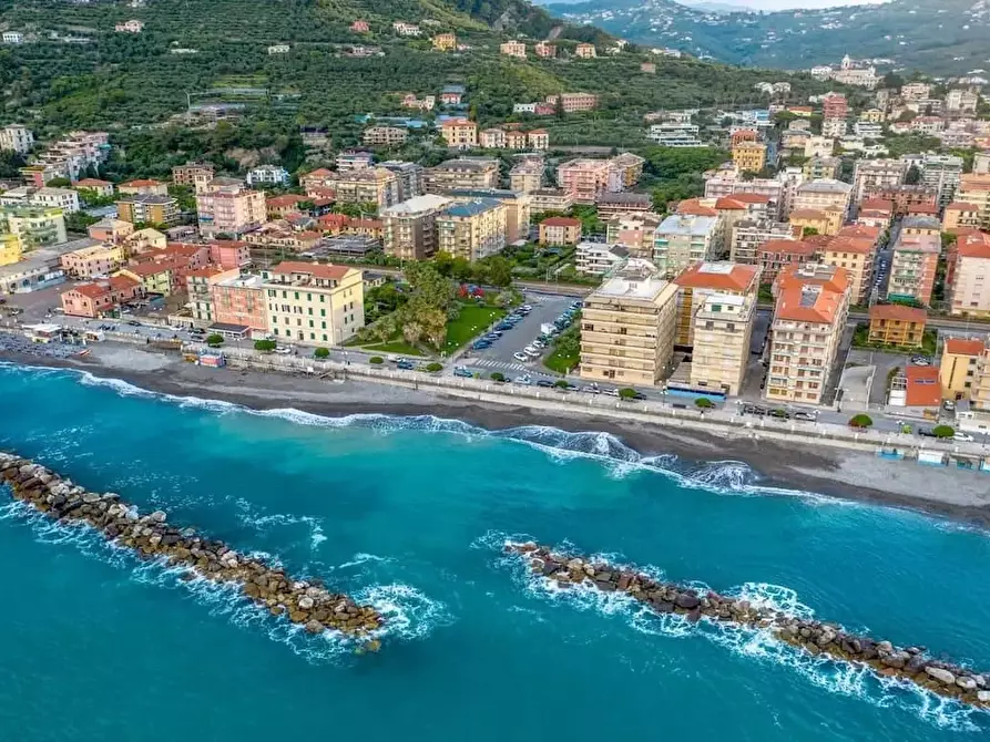 Immagine 1 di Attico in vendita  a Chiavari
