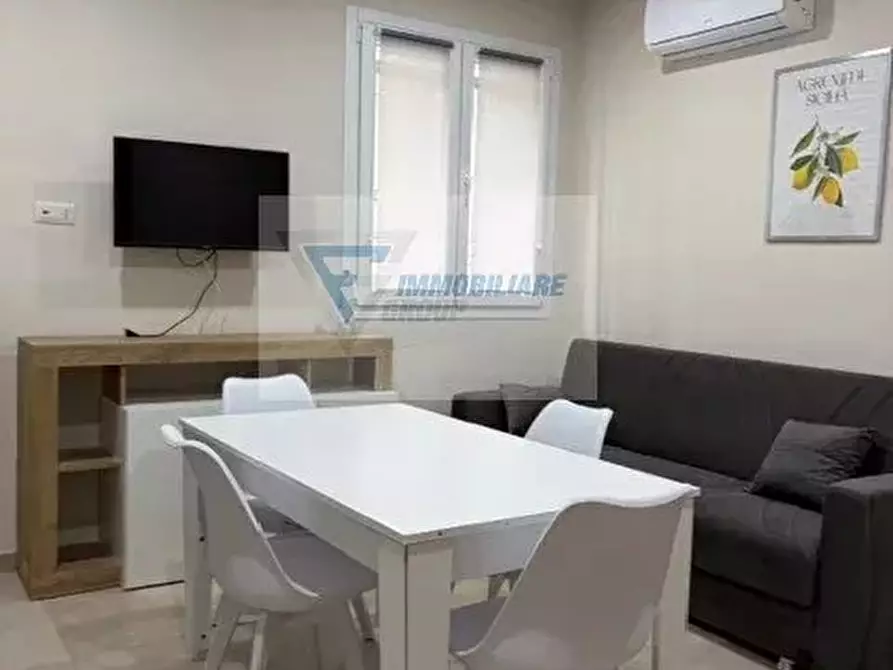 Immagine 18 di Casa trifamiliare in affitto  in Via Gian Battista Vico a Siracusa