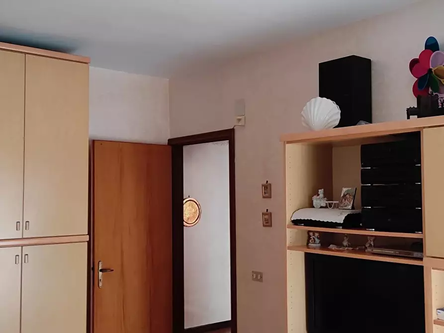 Immagine 15 di Casa trifamiliare in vendita  a Messina