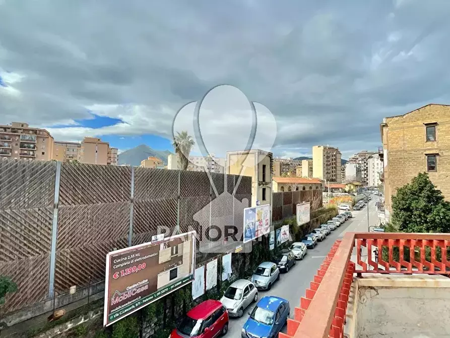 Immagine 7 di Castello in affitto  in Via Catania a Palermo