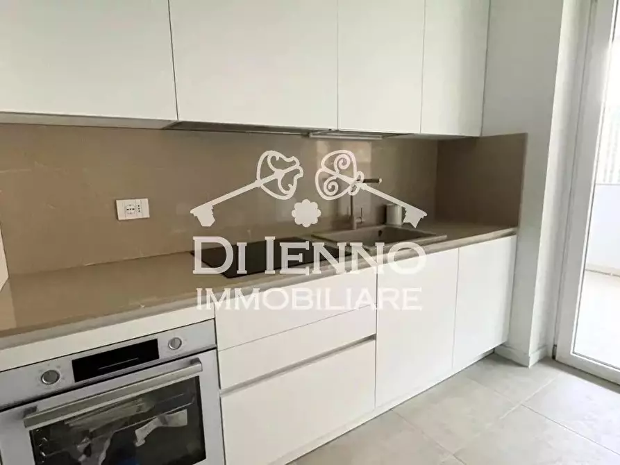 Immagine 9 di Casa trifamiliare in affitto  in Via Vitaliano Brancati a Roma