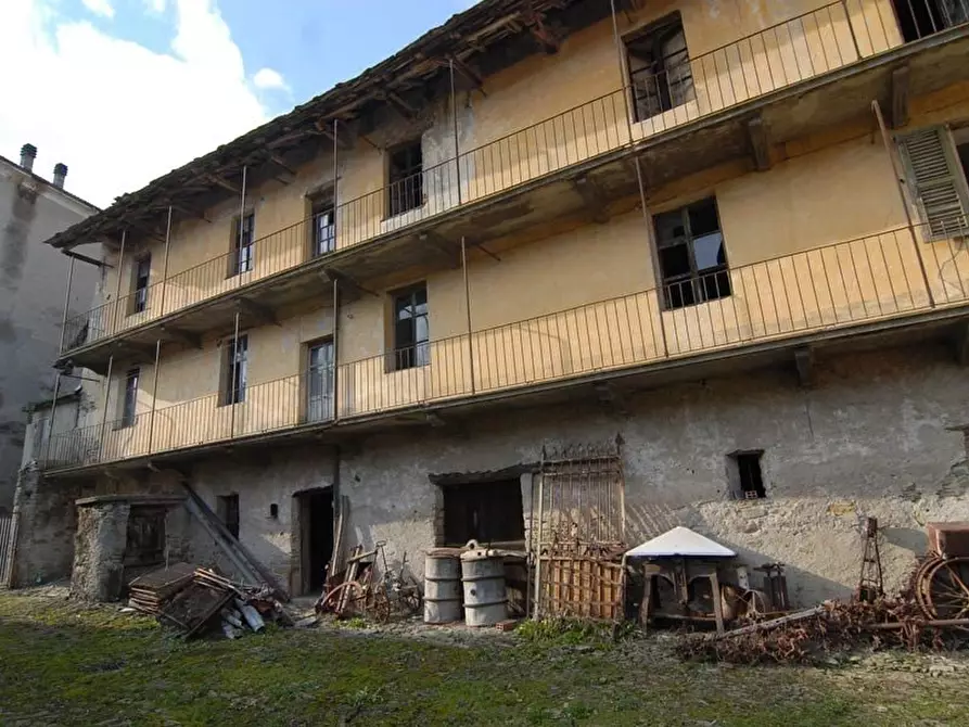 Immagine 2 di Terreno edificabile in vendita  a Alto