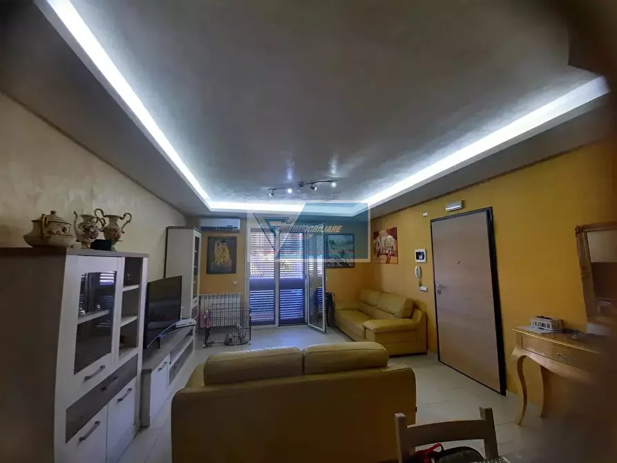 Immagine 13 di Casa trifamiliare in vendita  a Buccheri