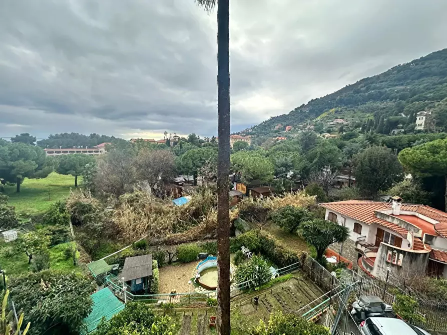 Immagine 8 di Casa trifamiliare in vendita  in Corso Nizza, 73 a Ventimiglia