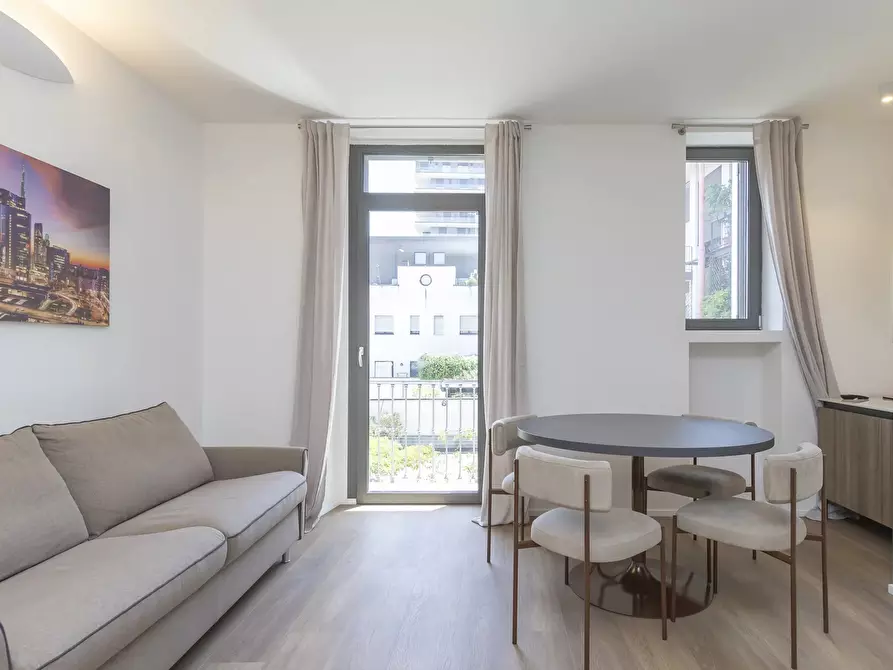 Immagine 4 di Casa trifamiliare in affitto  a Milano