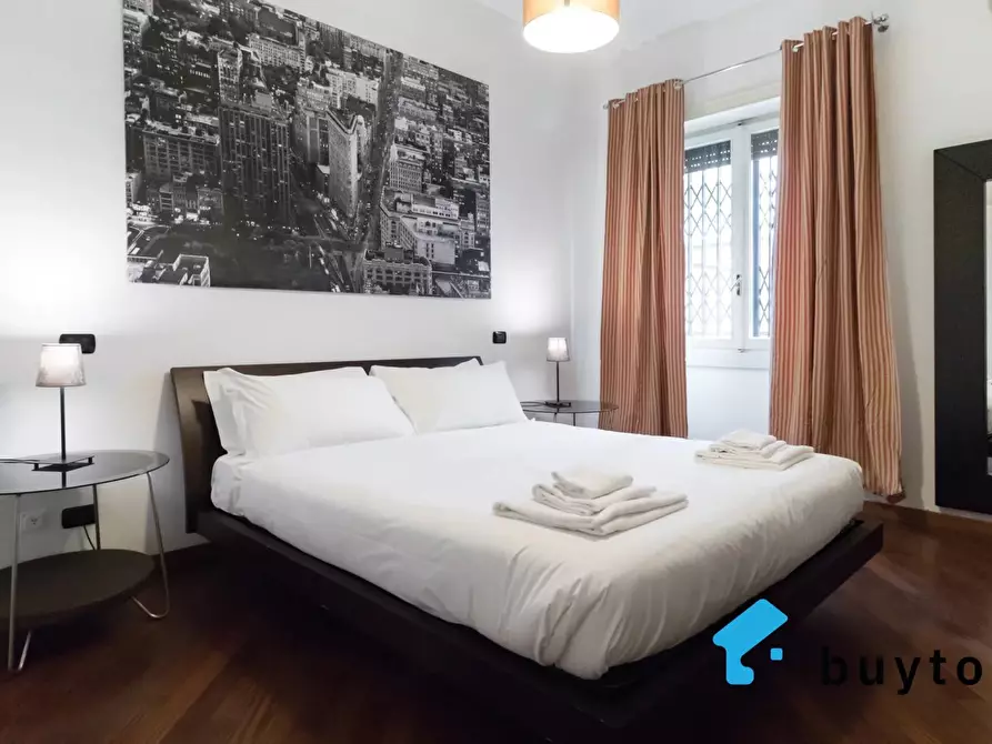 Immagine 14 di Casa trifamiliare in vendita  in Corso Cristoforo Colombo, 1 a Milano