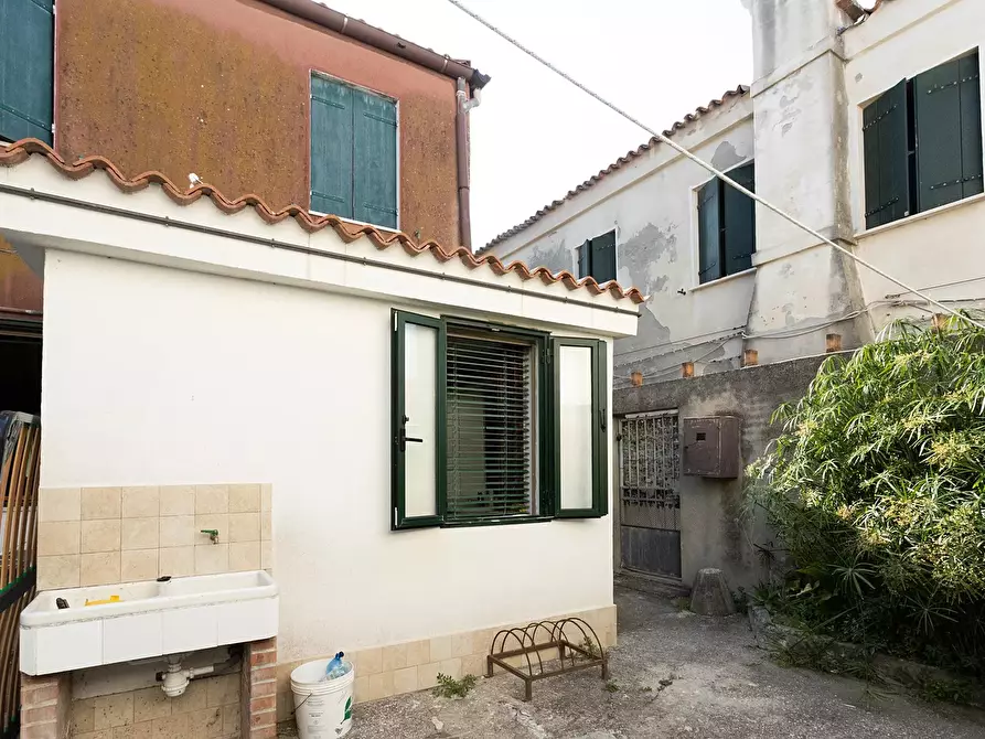 Immagine 21 di Casa trifamiliare in vendita  in località pellestrina 441 a Venezia
