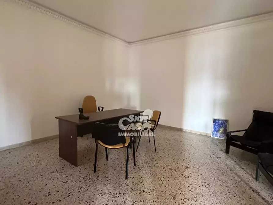 Immagine 21 di Casa trifamiliare in affitto  a Marsala