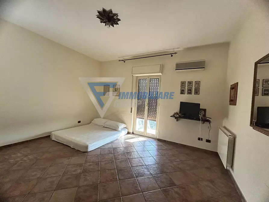 Immagine 10 di Casa trifamiliare in vendita  in Via Augusta a Siracusa