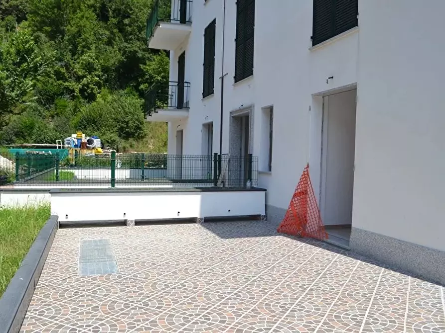 Immagine 1 di Casa trifamiliare in vendita  a Coreglia Ligure