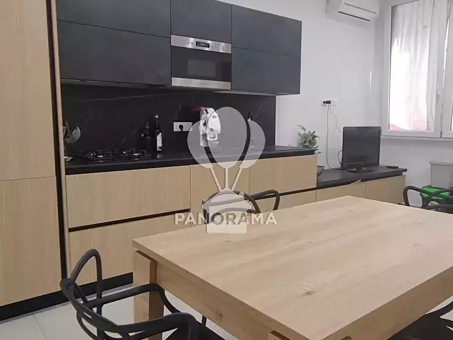 Immagine 1 di Casa trifamiliare in vendita  in Via Maggiore Pietro Toselli a Palermo