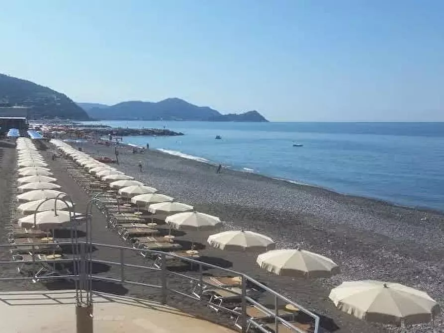 Immagine 9 di Attico in vendita  a Lavagna