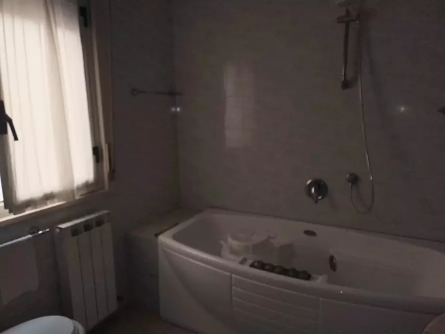 Immagine 29 di Casa trifamiliare in vendita  in Via Giorgio La Pira, n. 34 a Messina