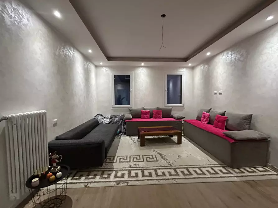 Immagine 1 di Casa trifamiliare in vendita  a Ponte Di Piave