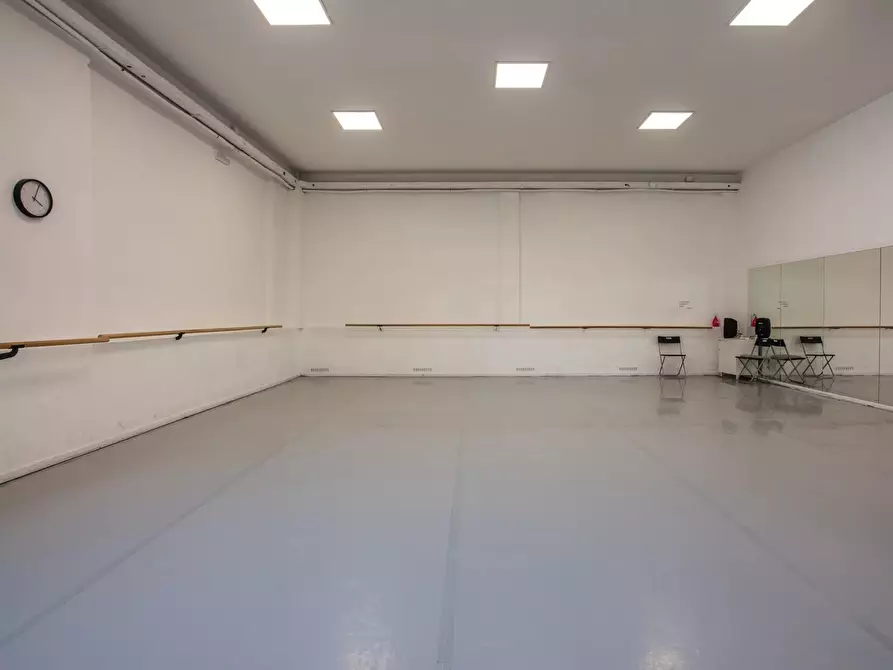 Immagine 29 di Casa bifamiliare in vendita  in Via Privata Luigi Cirenei a Milano