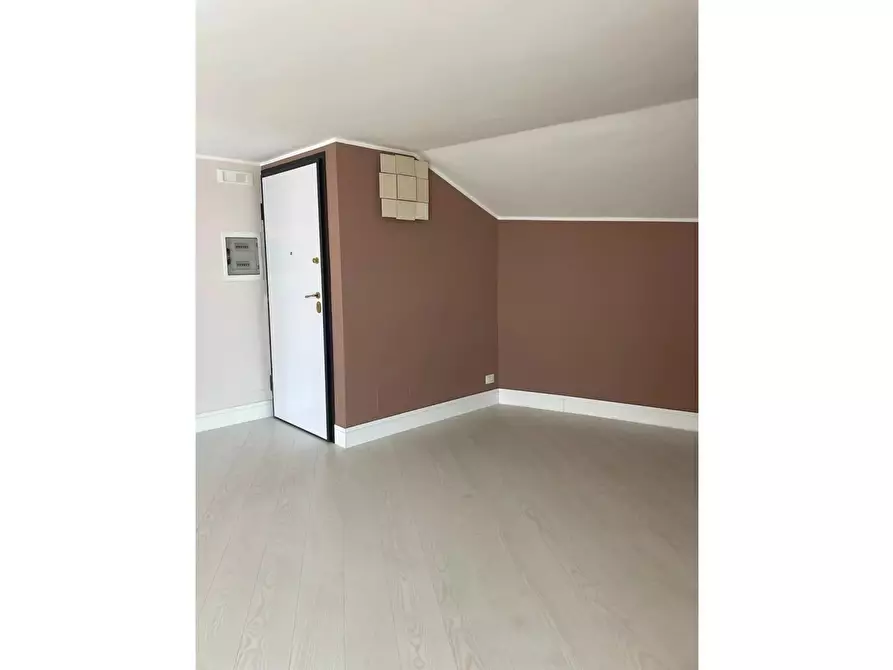 Immagine 12 di Casa trifamiliare in vendita  in Via delle Sterlizie a Nettuno