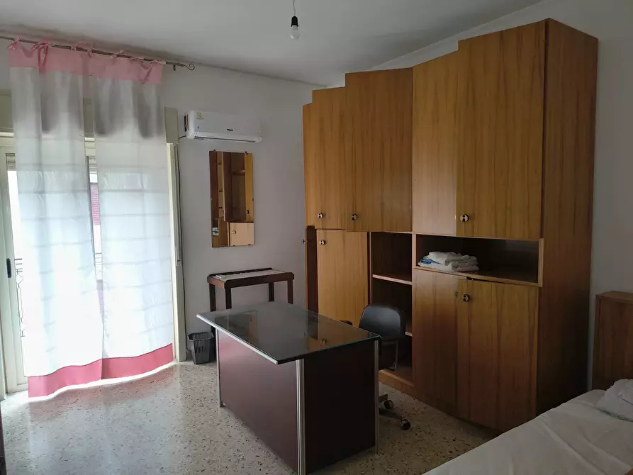 Immagine 7 di Casa trifamiliare in affitto  a Messina