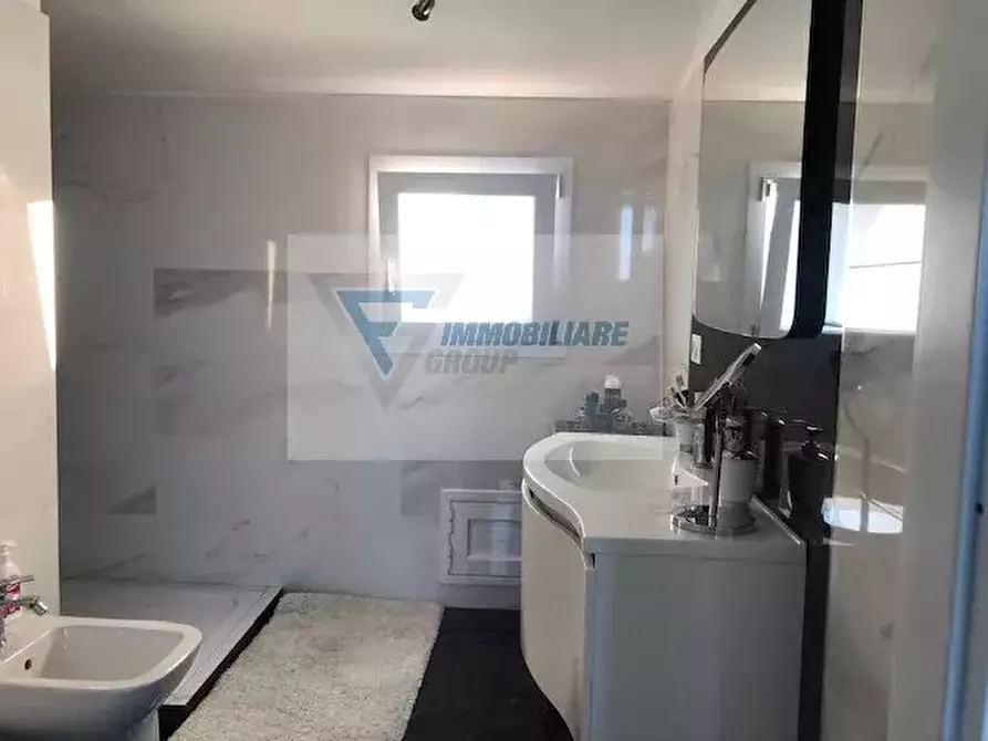 Immagine 21 di Casa trifamiliare in vendita  in Viale Edoardo Garrone a Buccheri