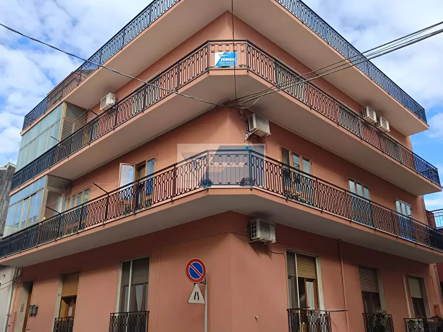 Immagine 1 di Casa trifamiliare in vendita  in Via Rattazzi a Buccheri