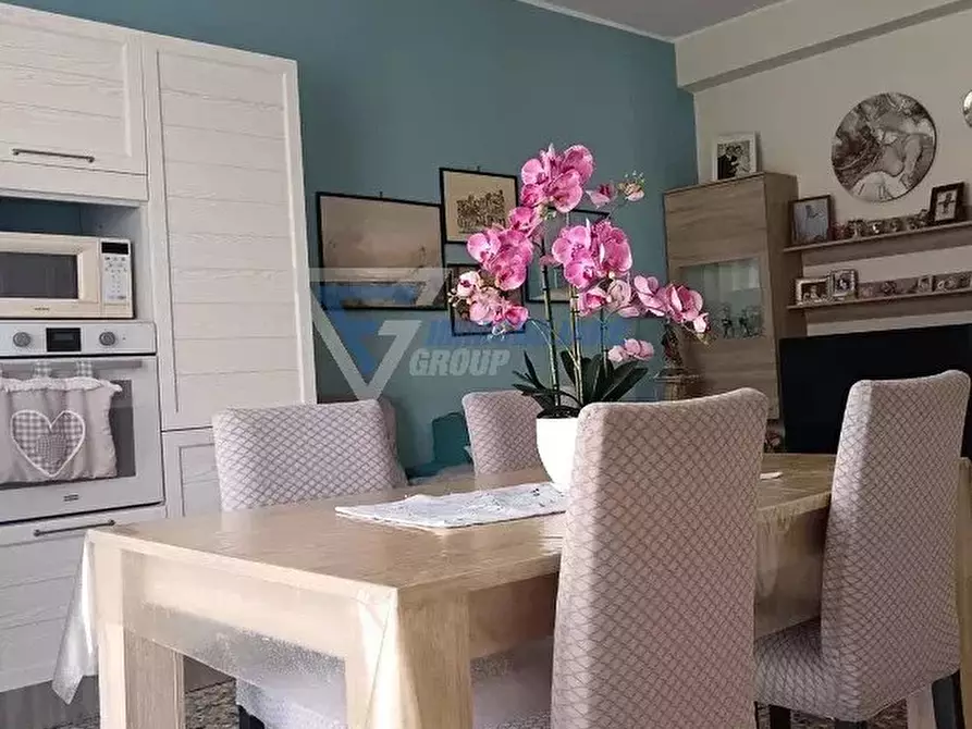 Immagine 2 di Casa trifamiliare in vendita  in Viale Tica a Siracusa