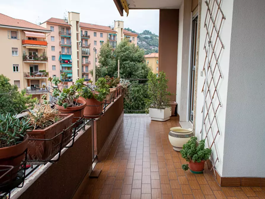 Immagine 27 di Casa trifamiliare in vendita  a Ventimiglia