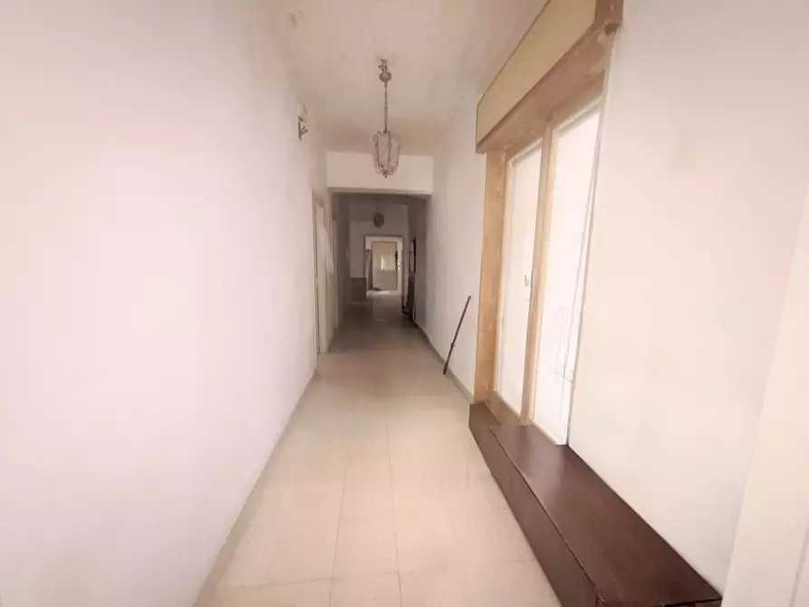 Immagine 5 di Casa trifamiliare in vendita  in Via Colapesce, 21 a Messina